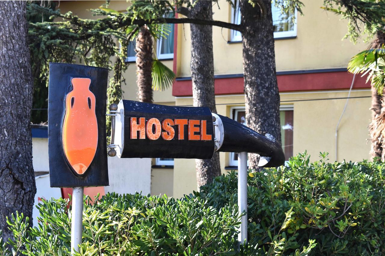 Hostel Amfora Fazana Exterior photo