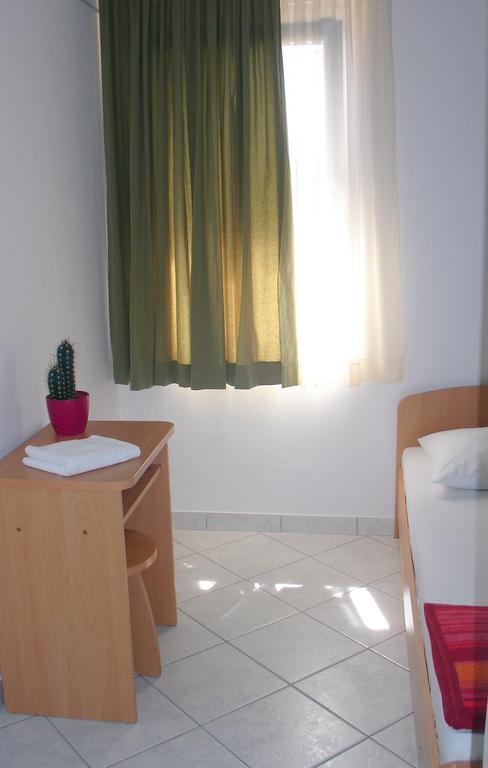 Hostel Amfora Fazana Room photo