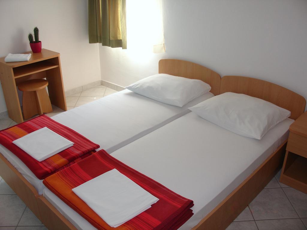 Hostel Amfora Fazana Room photo